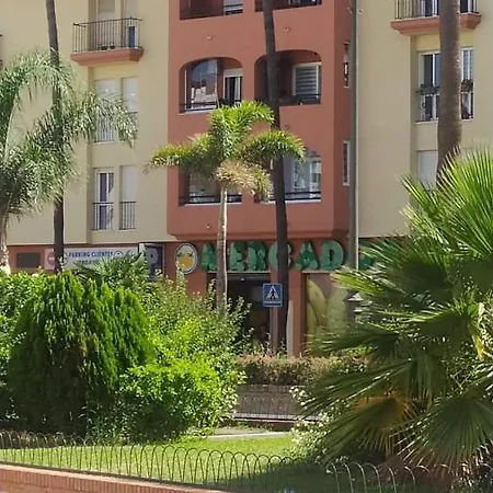 Edificio Naranjos