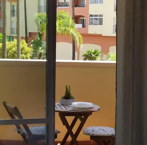 Edificio Naranjos Hotel *