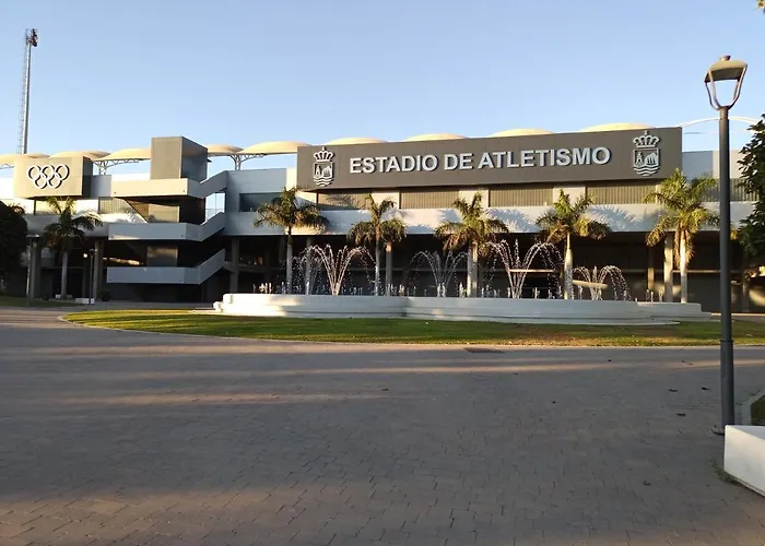 Edificio Naranjos Szálloda *