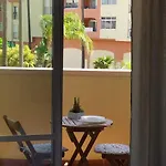 Edificio Naranjos Hotel *